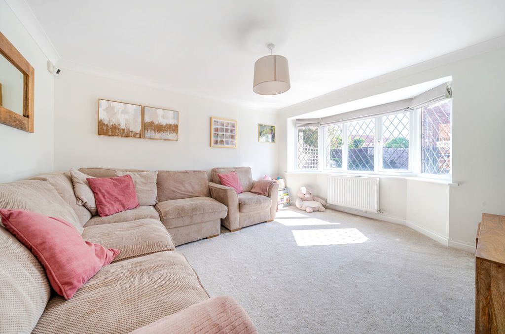 Property photo 3 of 25 Sitting Room