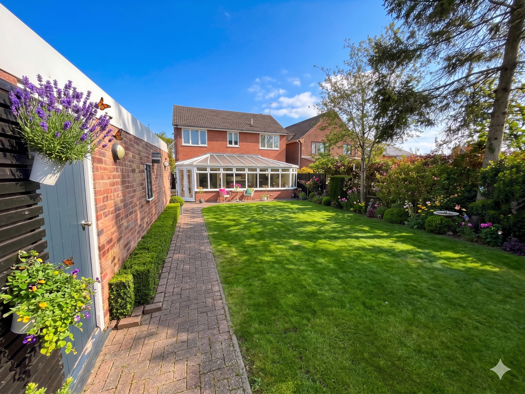 Property photo 2 of 33