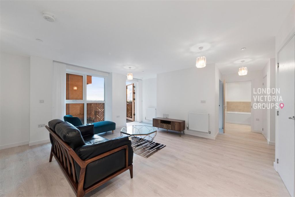 Property photo 3 of 14 1-3211.Jpg