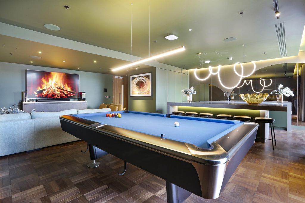 Property photo 2 of 20 Image