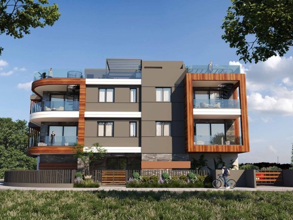 Property photo 2 of 10 Front Of Apartments