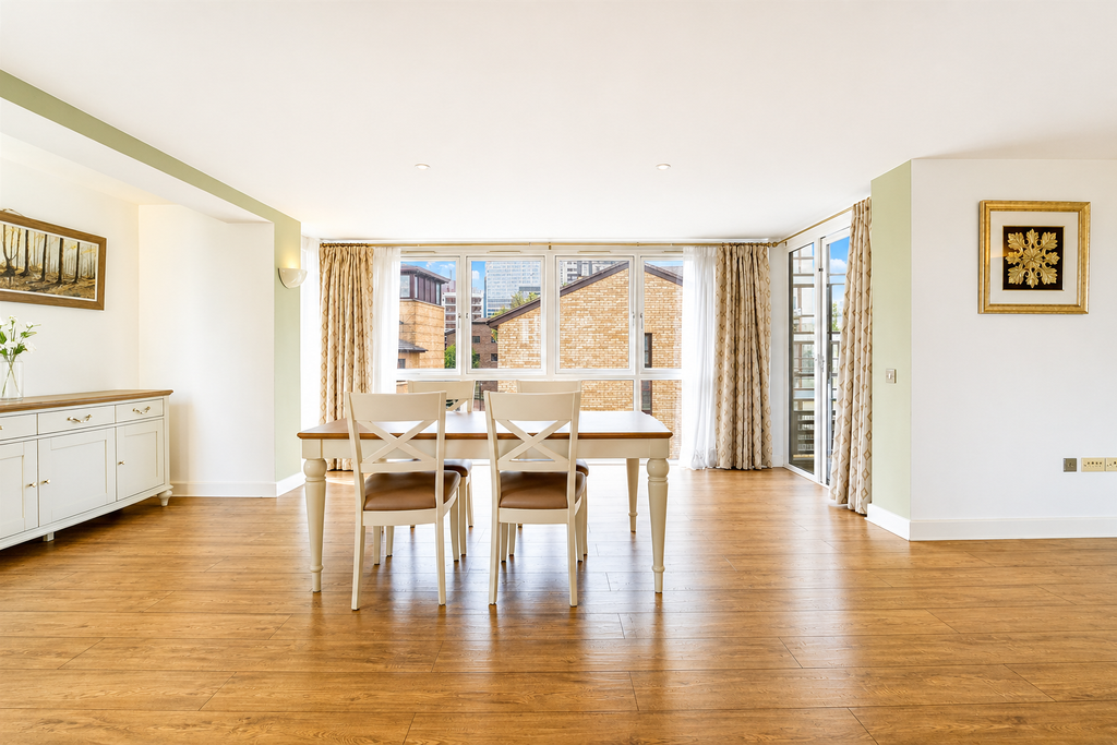 Property photo 2 of 13 Dining Room