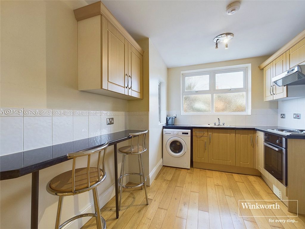 Property photo 2 of 8 Picture No. 22