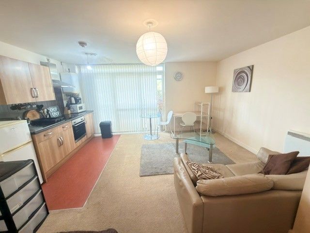 Property photo 1 of 6 Living