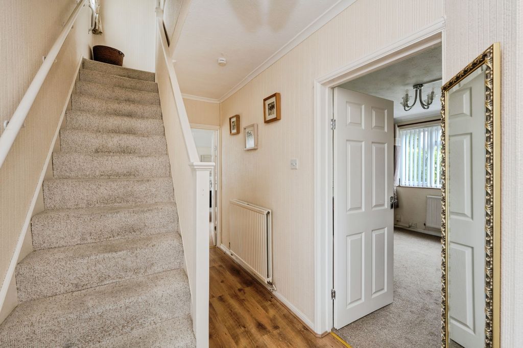 Property photo 2 of 15 Entrance Hallway