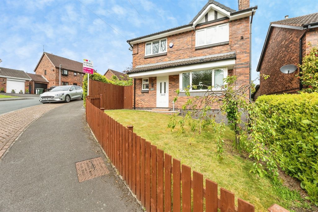 Property photo 1 of 18