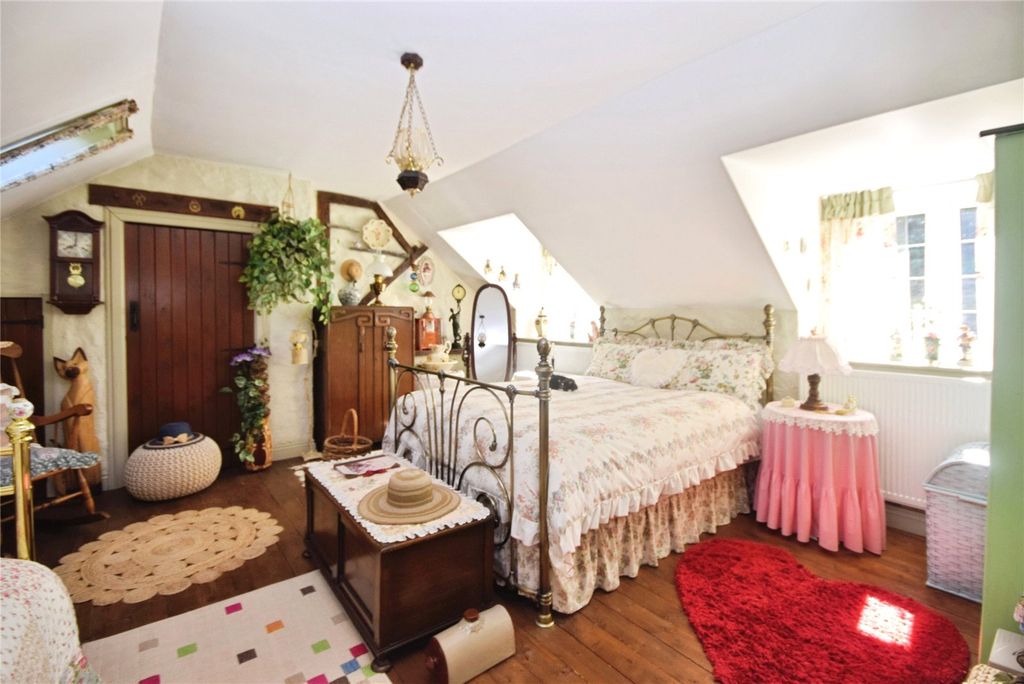 Property photo 3 of 31 Picture No. 16