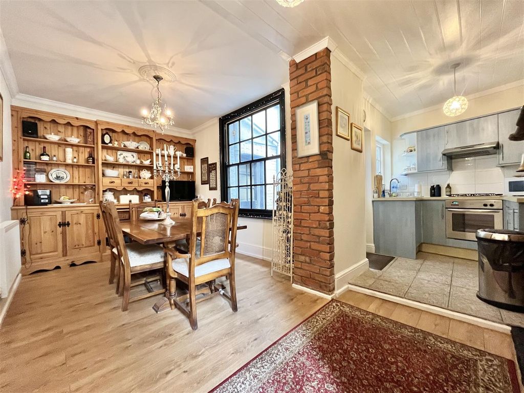 Additional image 6 of 4 bed maisonette for saleRock-A-Nore Road, Hastings TN34