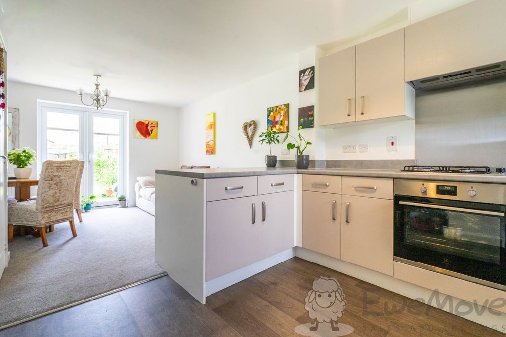 Property photo 2 of 8 Open Plan Kitchen-Living