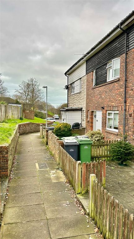 Property photo 2 of 23