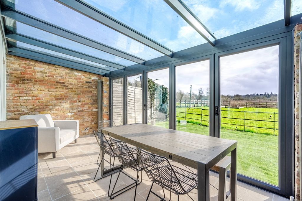 Property photo 2 of 12 Conservatory/Dining