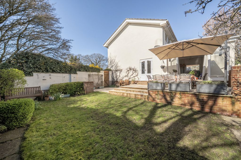Property photo 2 of 16