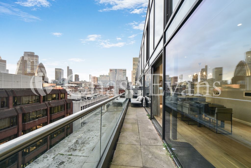 Property photo 2 of 17 Sterling Mansions, G