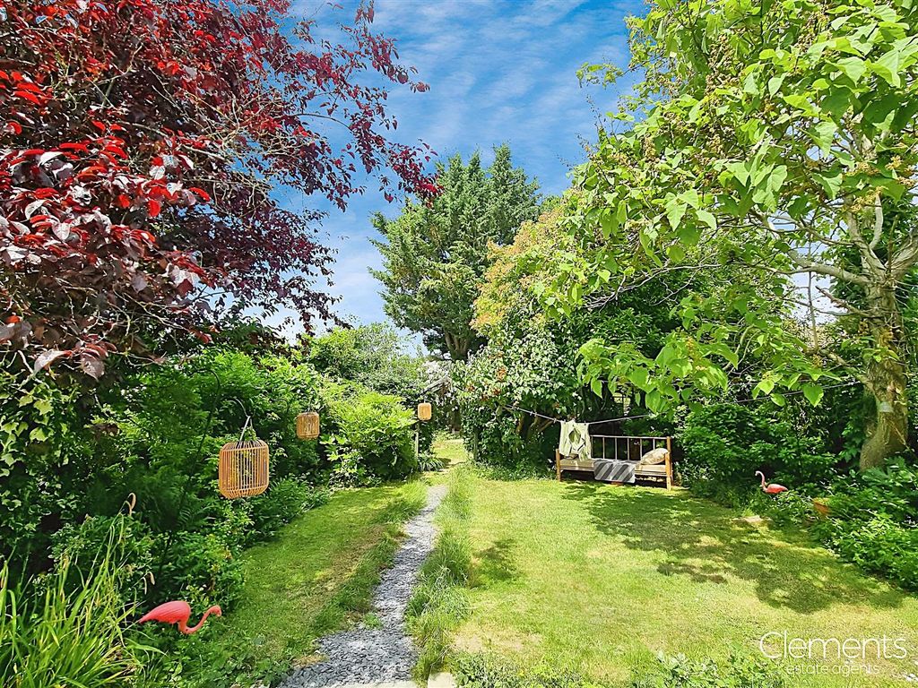 Property photo 3 of 24 1F04A15d-Photo-2025-06-17-17-34-49 20 281 29.Jpg