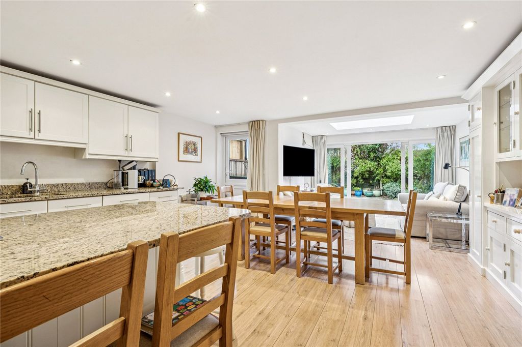 Property photo 2 of 10 Picture No. 04