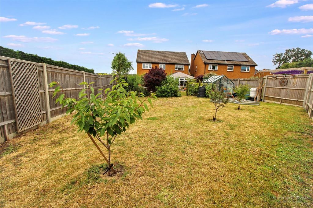 Property photo 2 of 29 Rear Garden