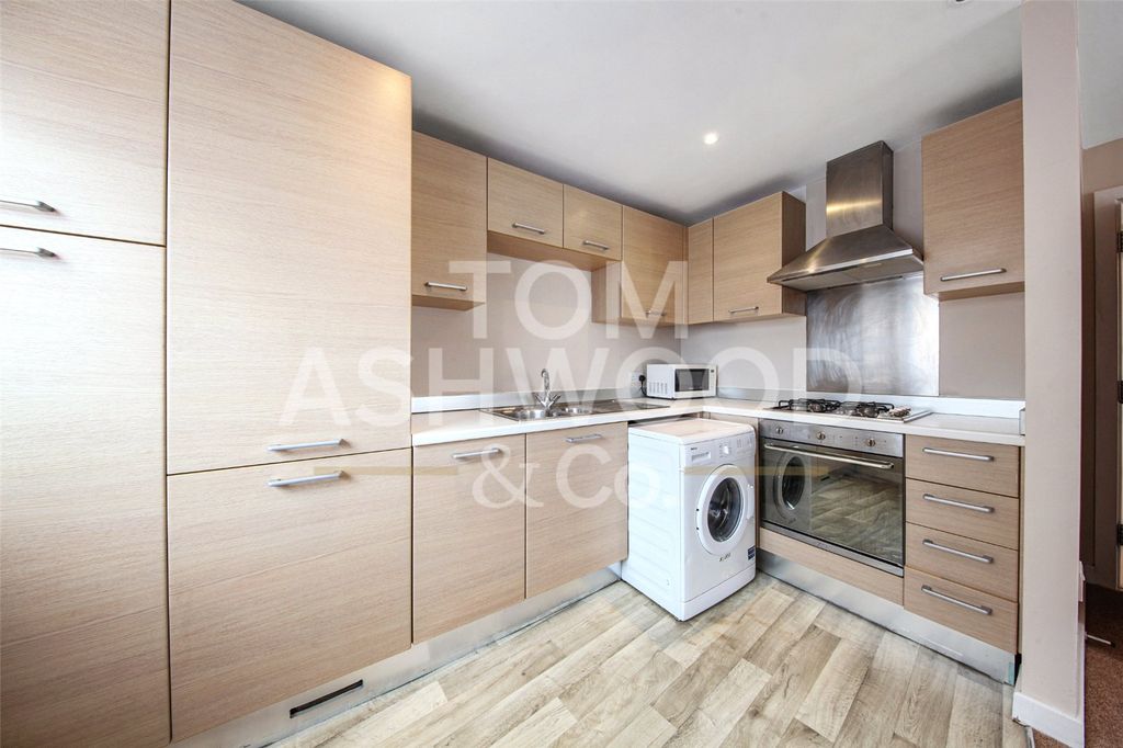 Property photo 2 of 12 Picture No. 19