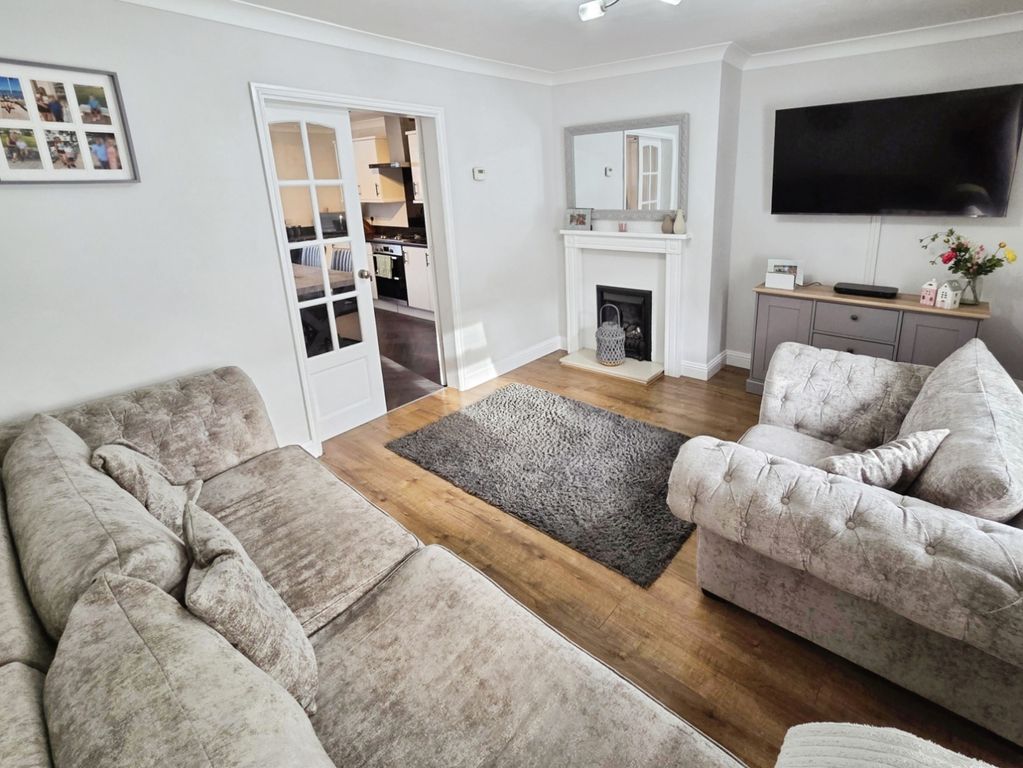 Property photo 2 of 12 Pbox-Img.Jpg