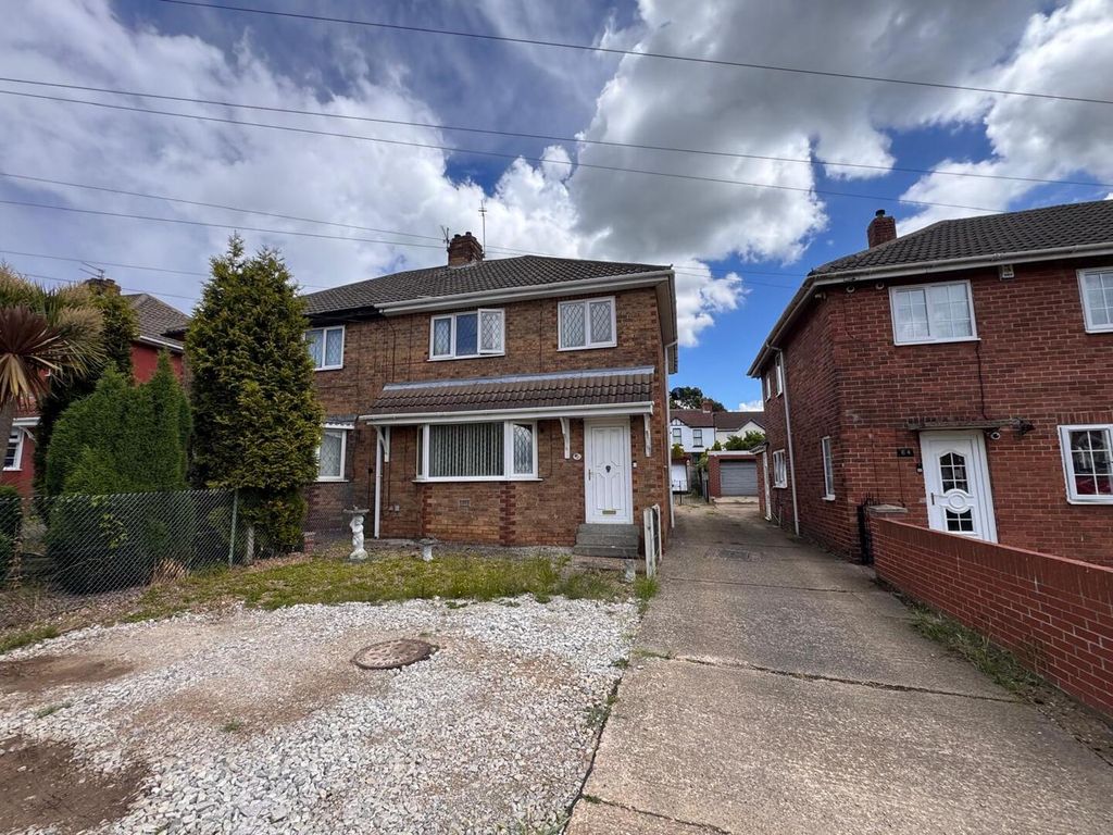 Property photo 1 of 16 Front (Exterior)
