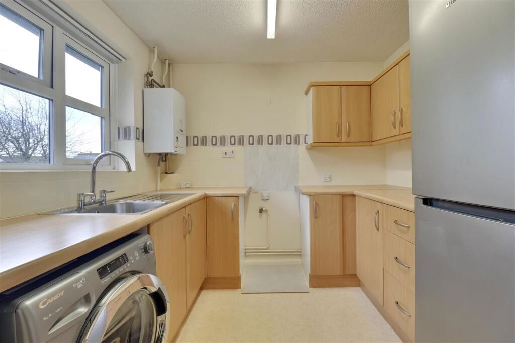 Property photo 3 of 13