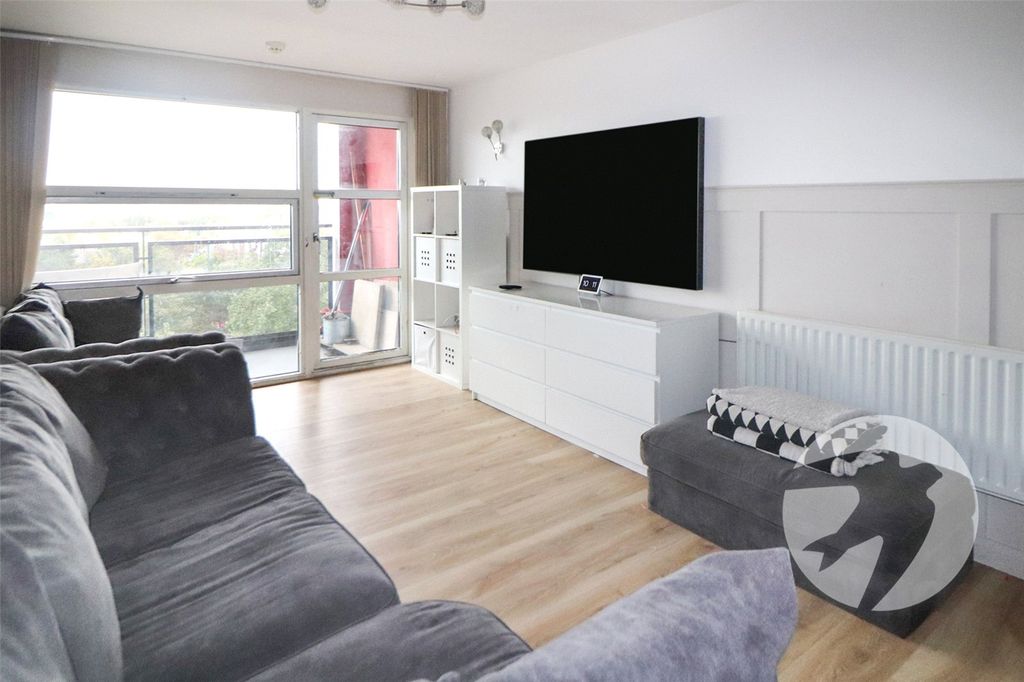 Property photo 2 of 16 Picture No. 05