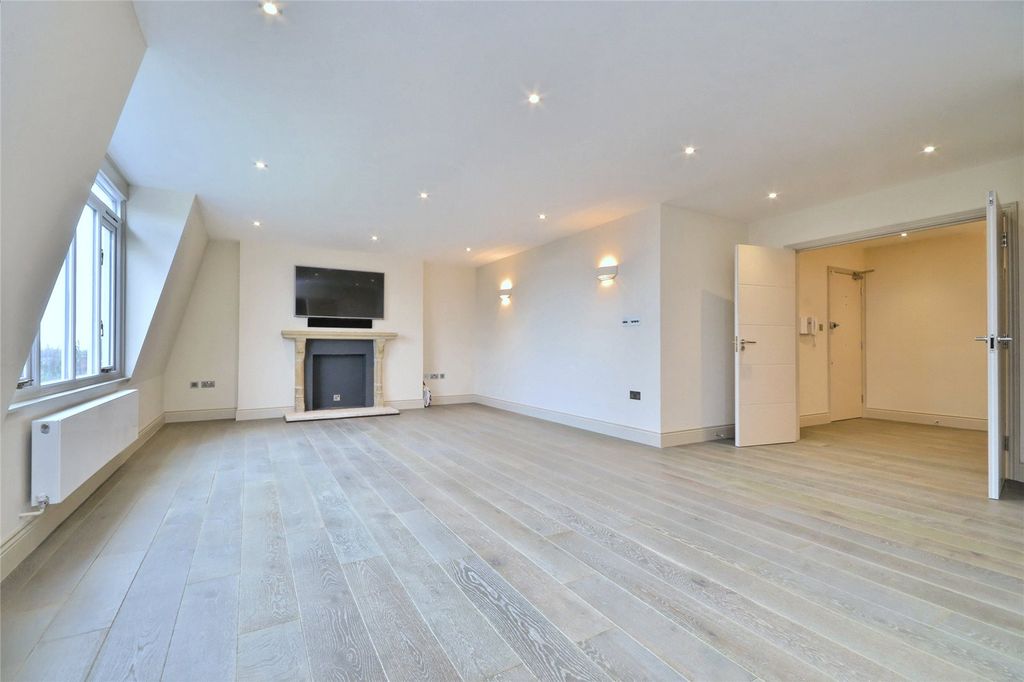 Property photo 1 of 10 Picture No. 14