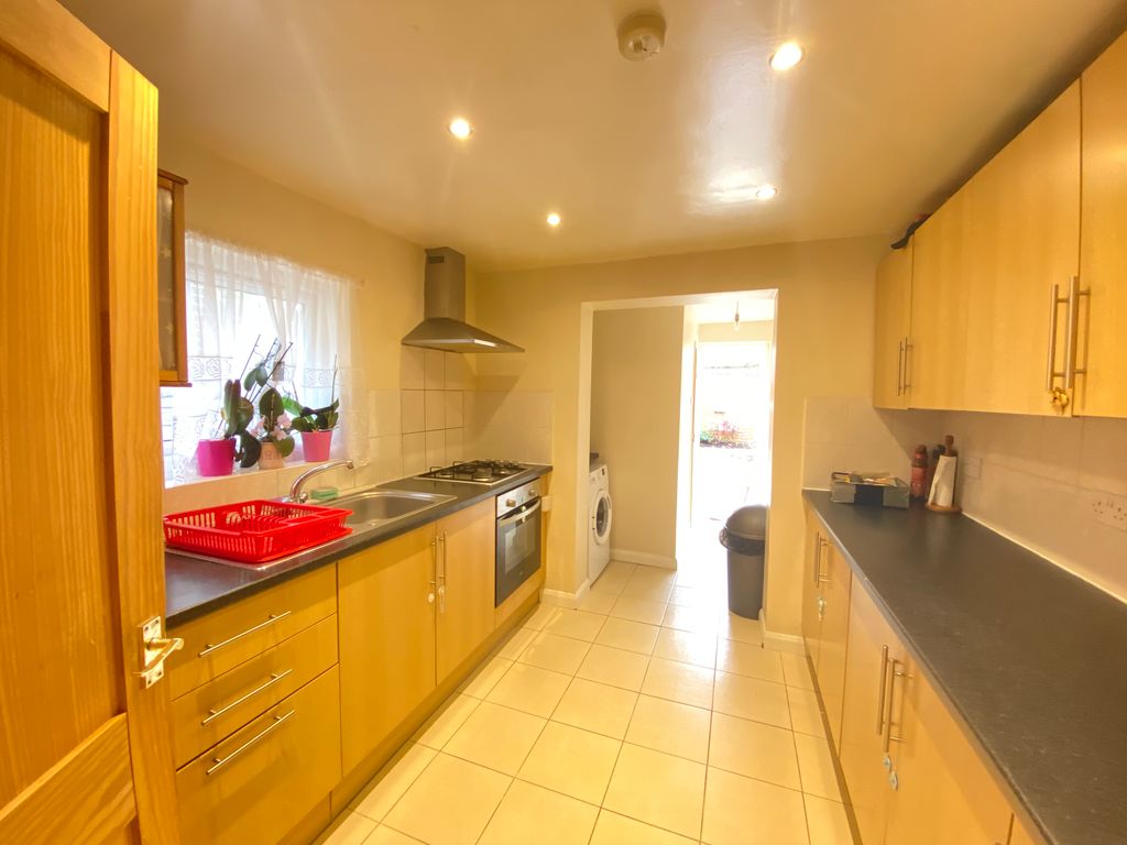 Property photo 2 of 5