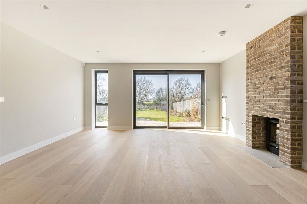 Property photo 2 of 10 Reception Room