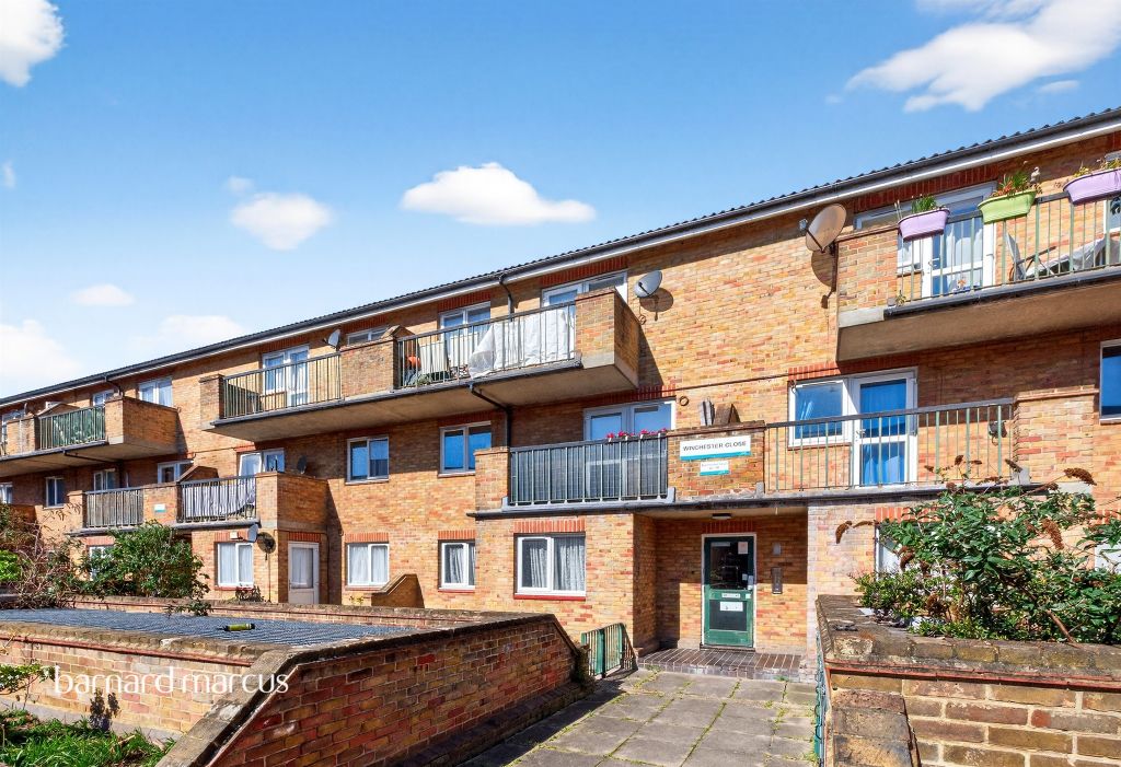 Property photo 1 of 12