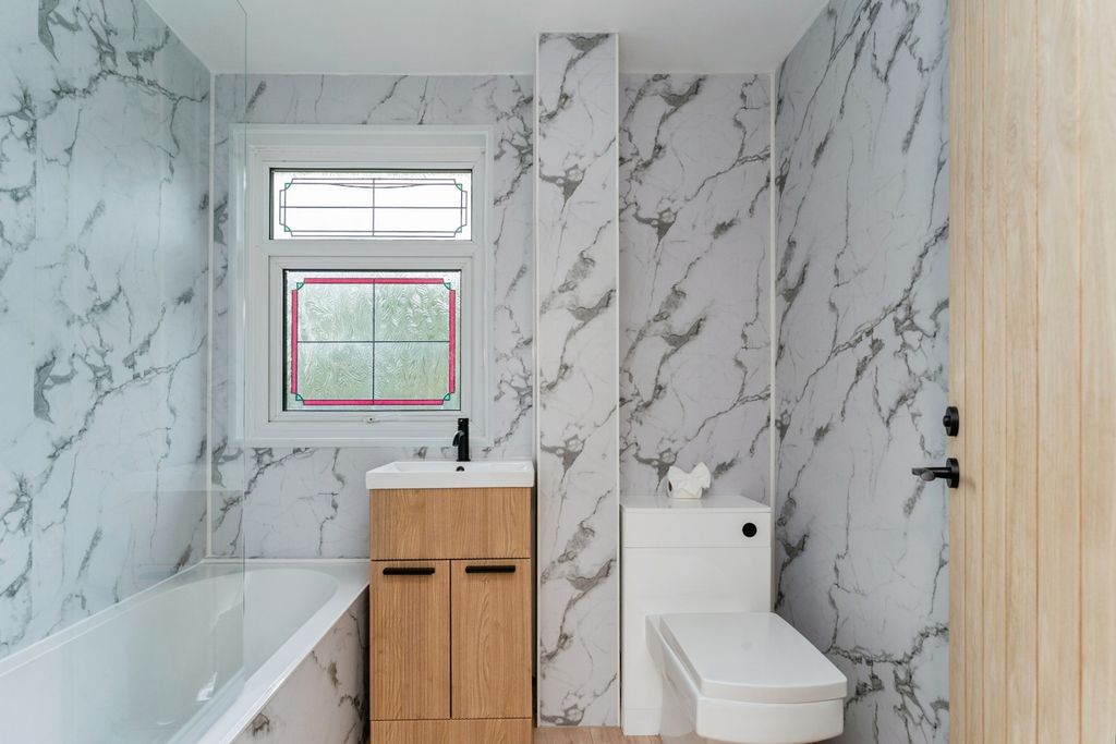Property photo 3 of 17 Pbox-Img.Jpg