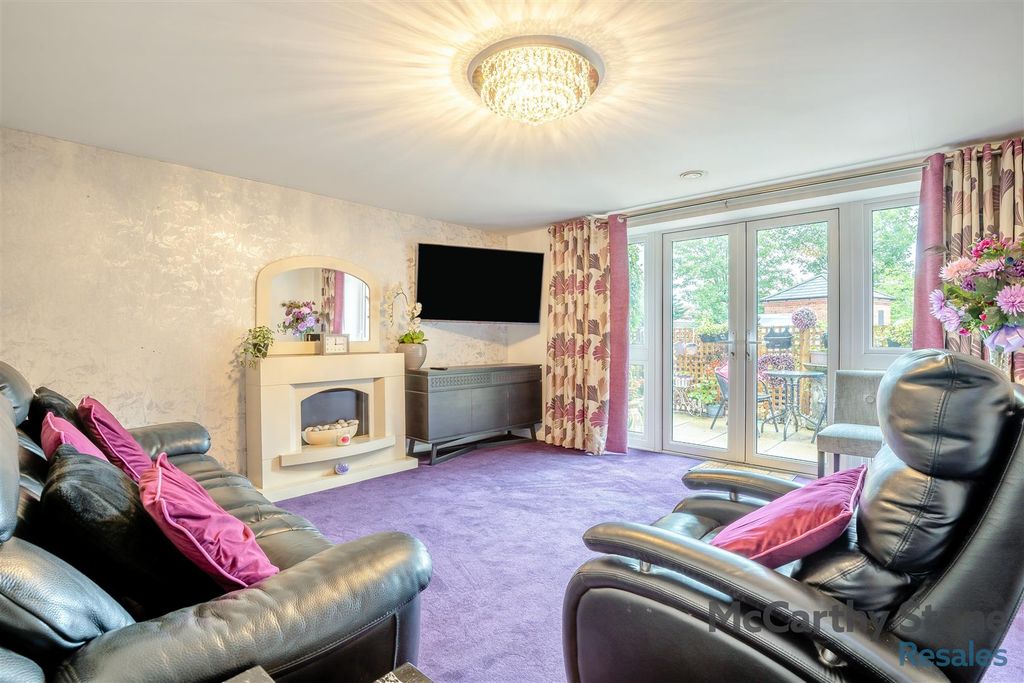 Property photo 2 of 31 8663780-Interior14.Jpg