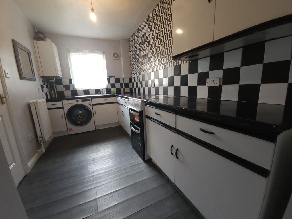 Property photo 3 of 23