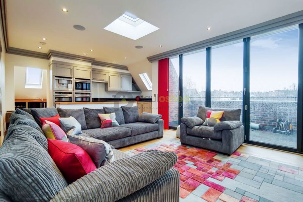 Property photo 1 of 15 3_Kitchen-Reception-0