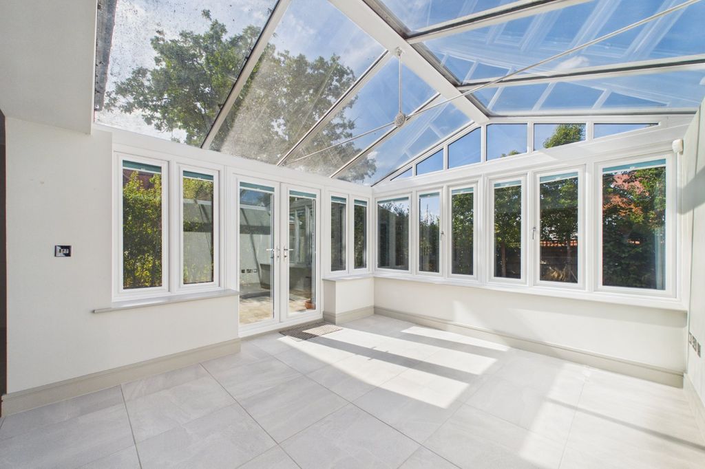 Property photo 3 of 16 Picture No. 65