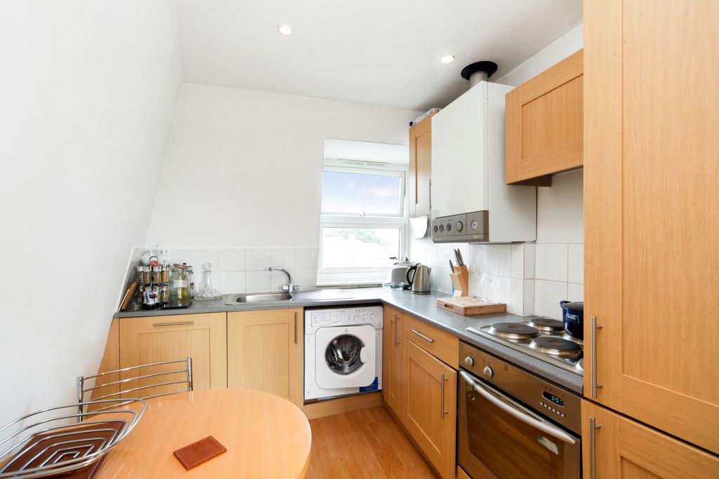 Property photo 3 of 10 E1_Mg_1293_Edited.Jp