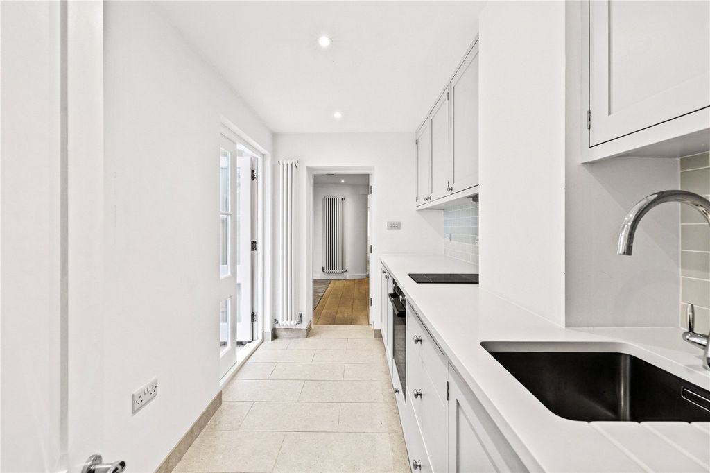 Property photo 3 of 42 Picture No. 38