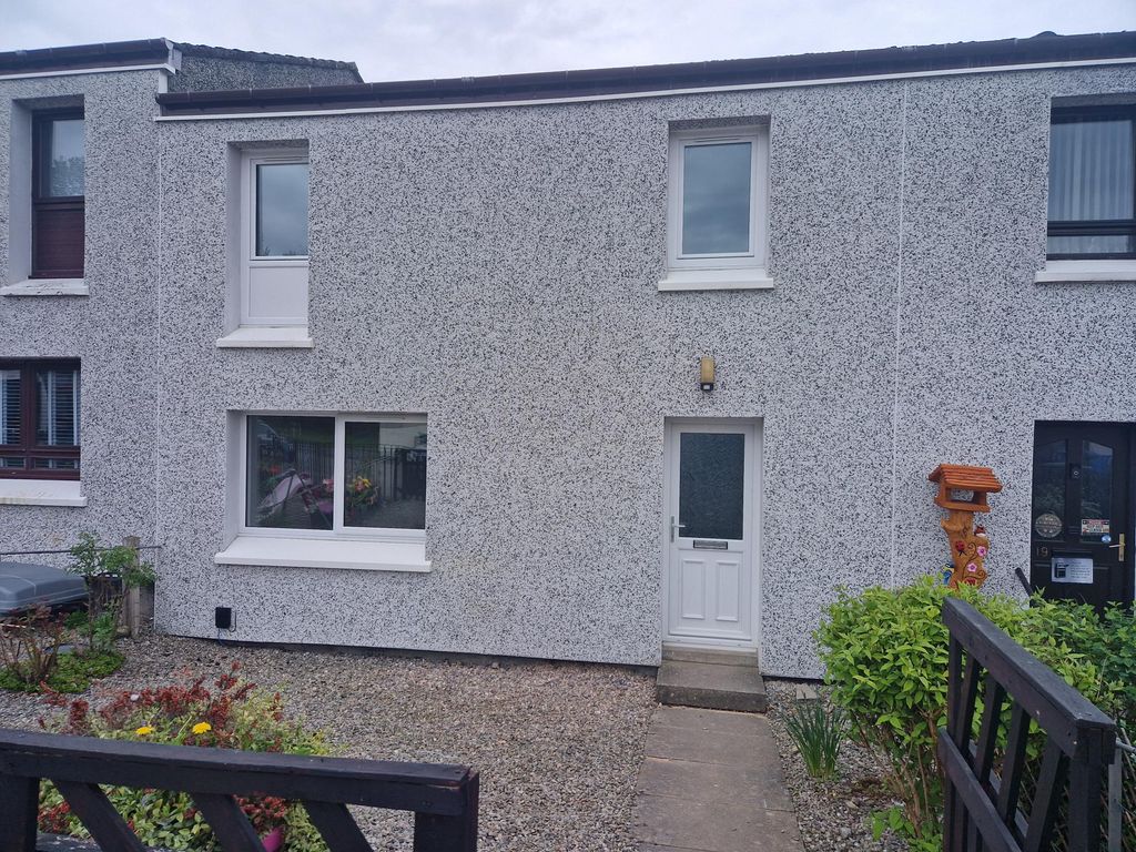 Property photo 1 of 18