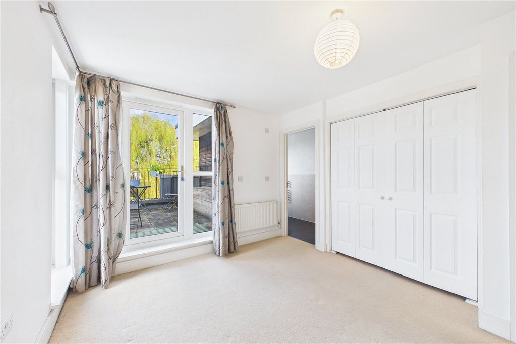 Property photo 3 of 7 Picture No. 49