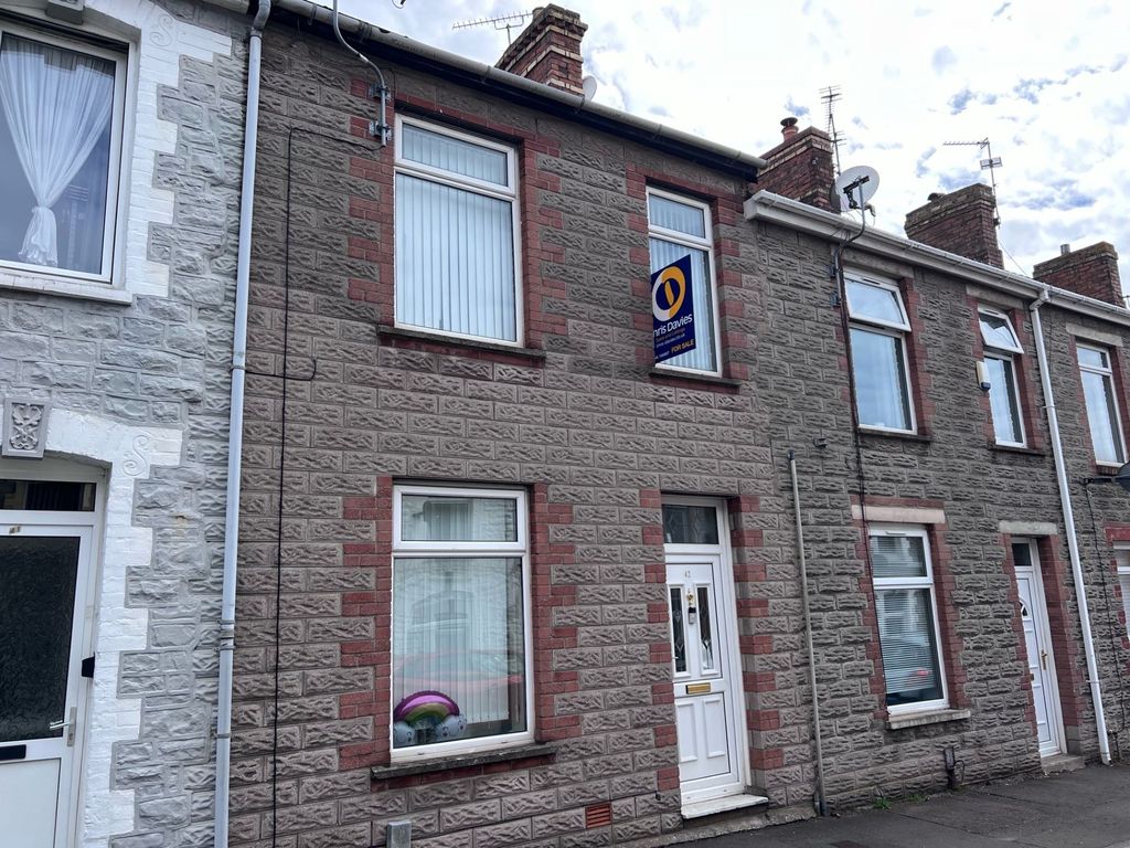 Property photo 1 of 14