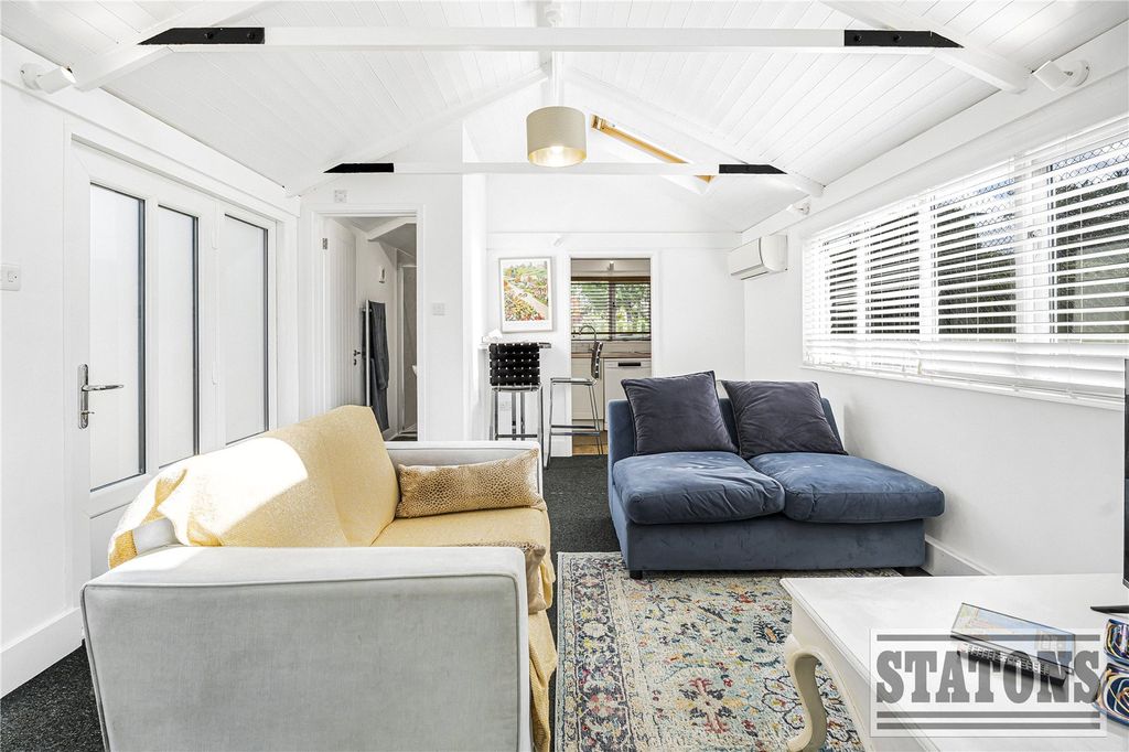 Additional image 19 of 9 bed detached house to rentRush Green, Hertford, Hertfordshire SG13