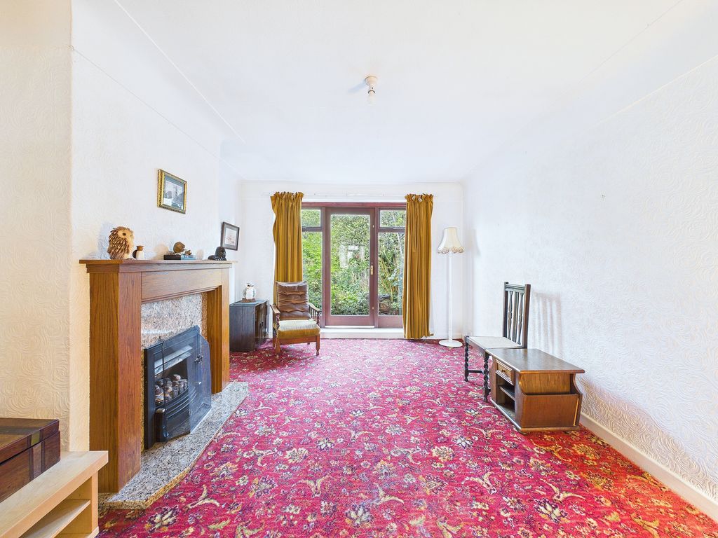 Property photo 3 of 25