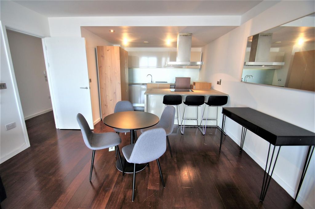 Property photo 3 of 23