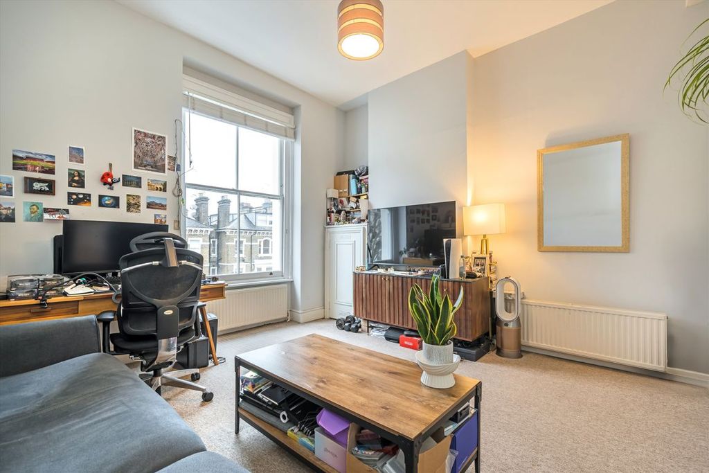 Property photo 2 of 5