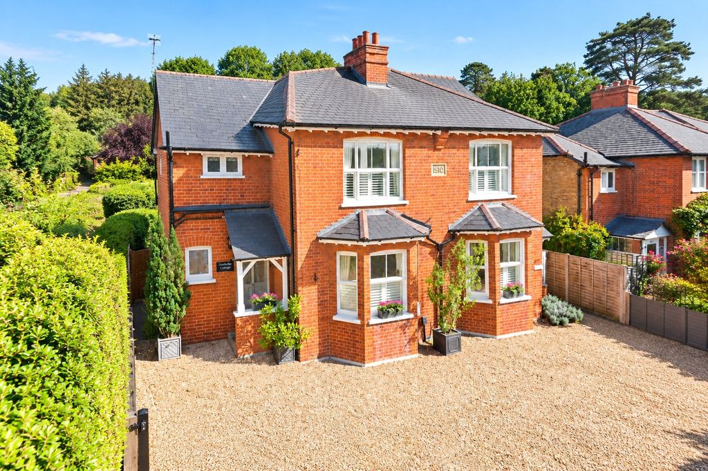 Property photo 1 of 25 Picture No. 28