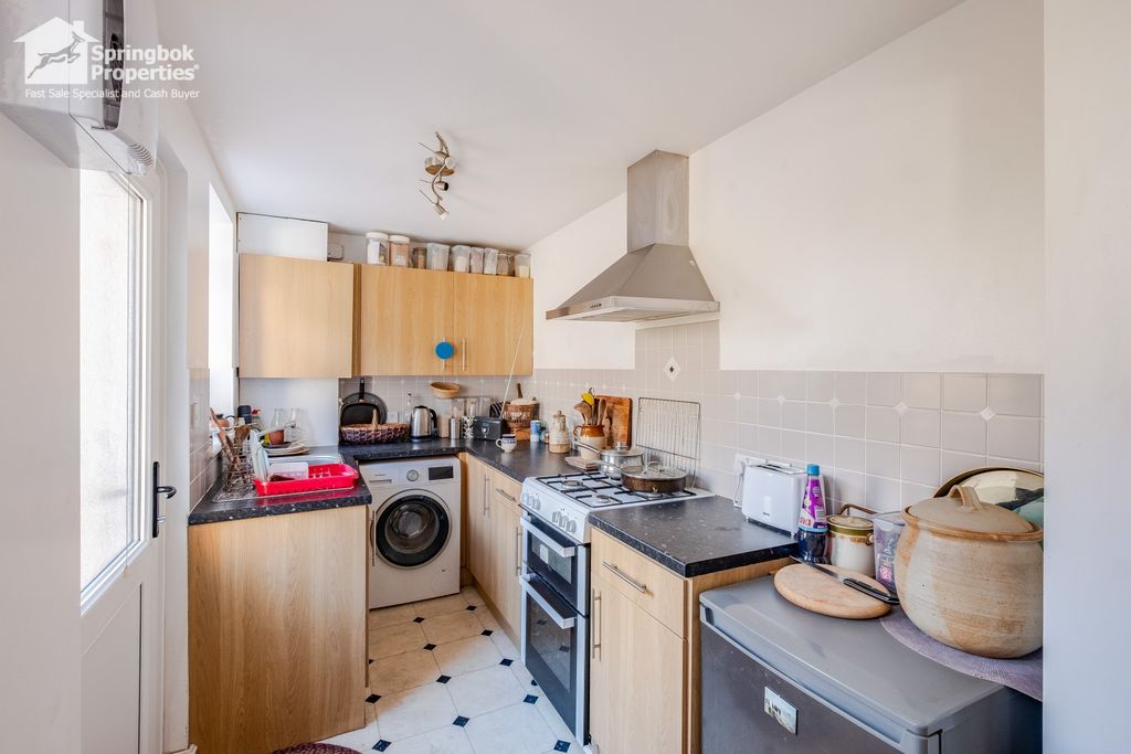 Property photo 3 of 10 Image 2