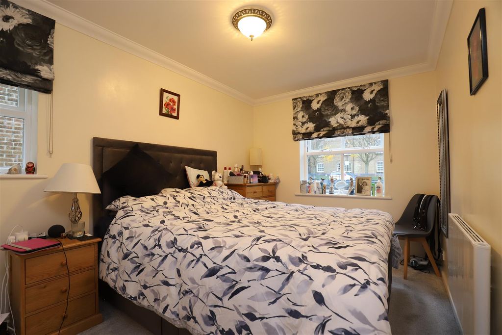 Property photo 3 of 8 Img_1559.Jpg