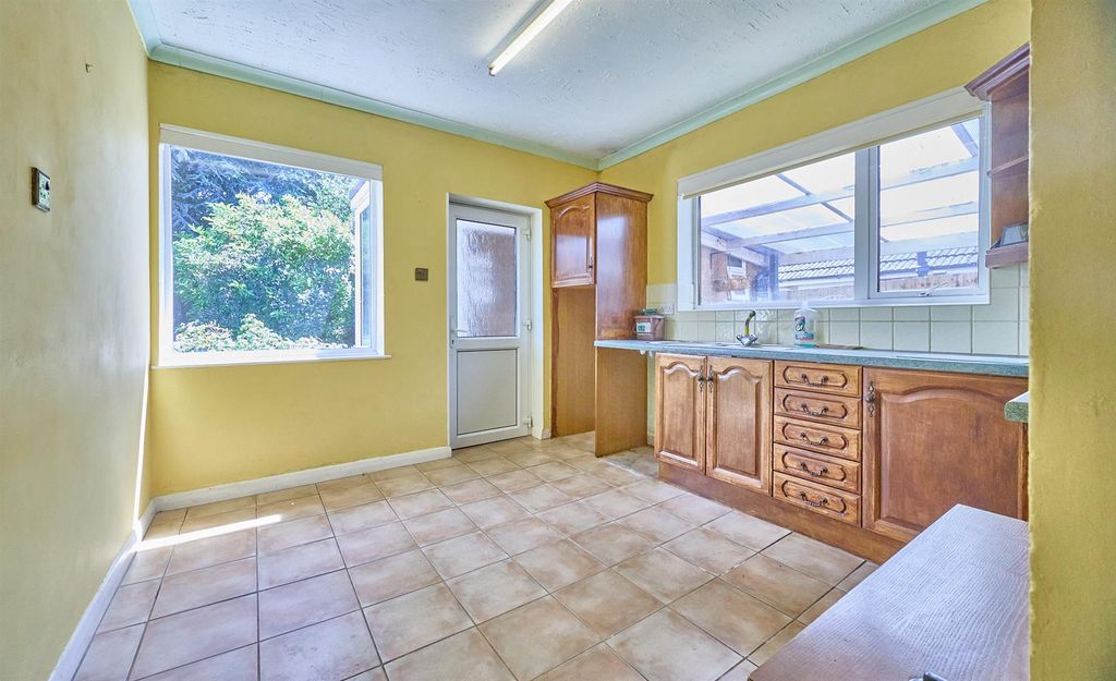 Property photo 2 of 12 Dining Kitchen To Rear