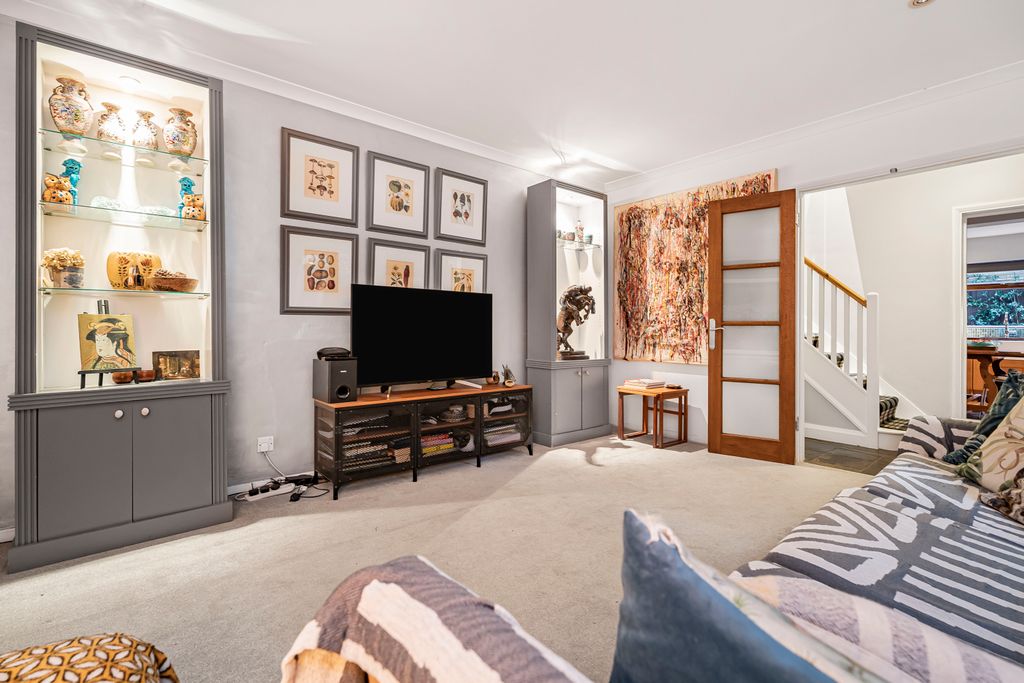 Additional image 4 of 4 bed detached house for saleCastleleigh Court, Enfield EN2
