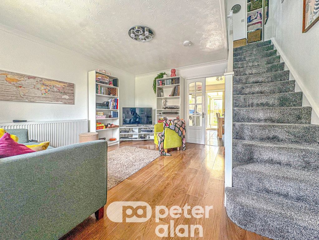 Property photo 3 of 21