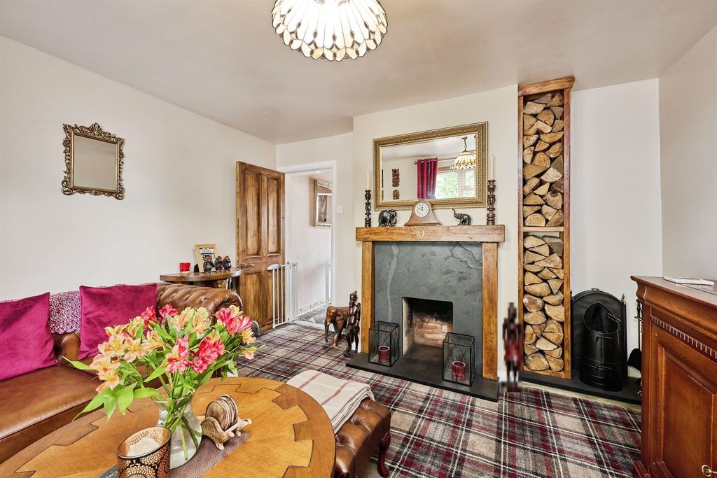 Property photo 2 of 14